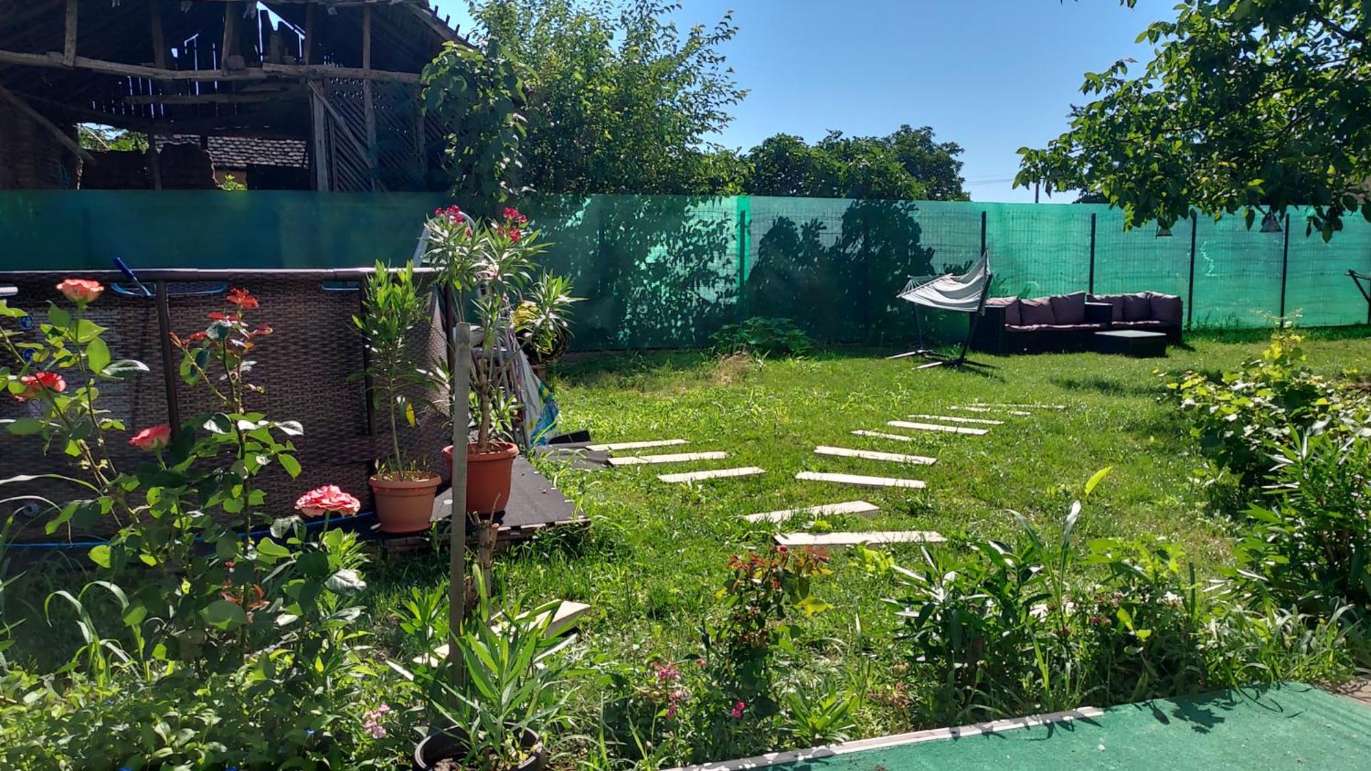 Tina Guest House Basarabi Екстериор снимка